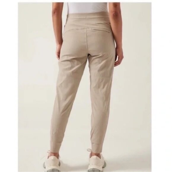 Athleta TREKKIE North JOGGER Pants Size 16 UPF High POCKETS Ripstop STRETCH Ecru - Picture 12 of 12